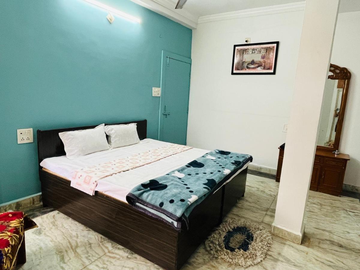 Tiwari G Home Stay Ujjain Exterior photo