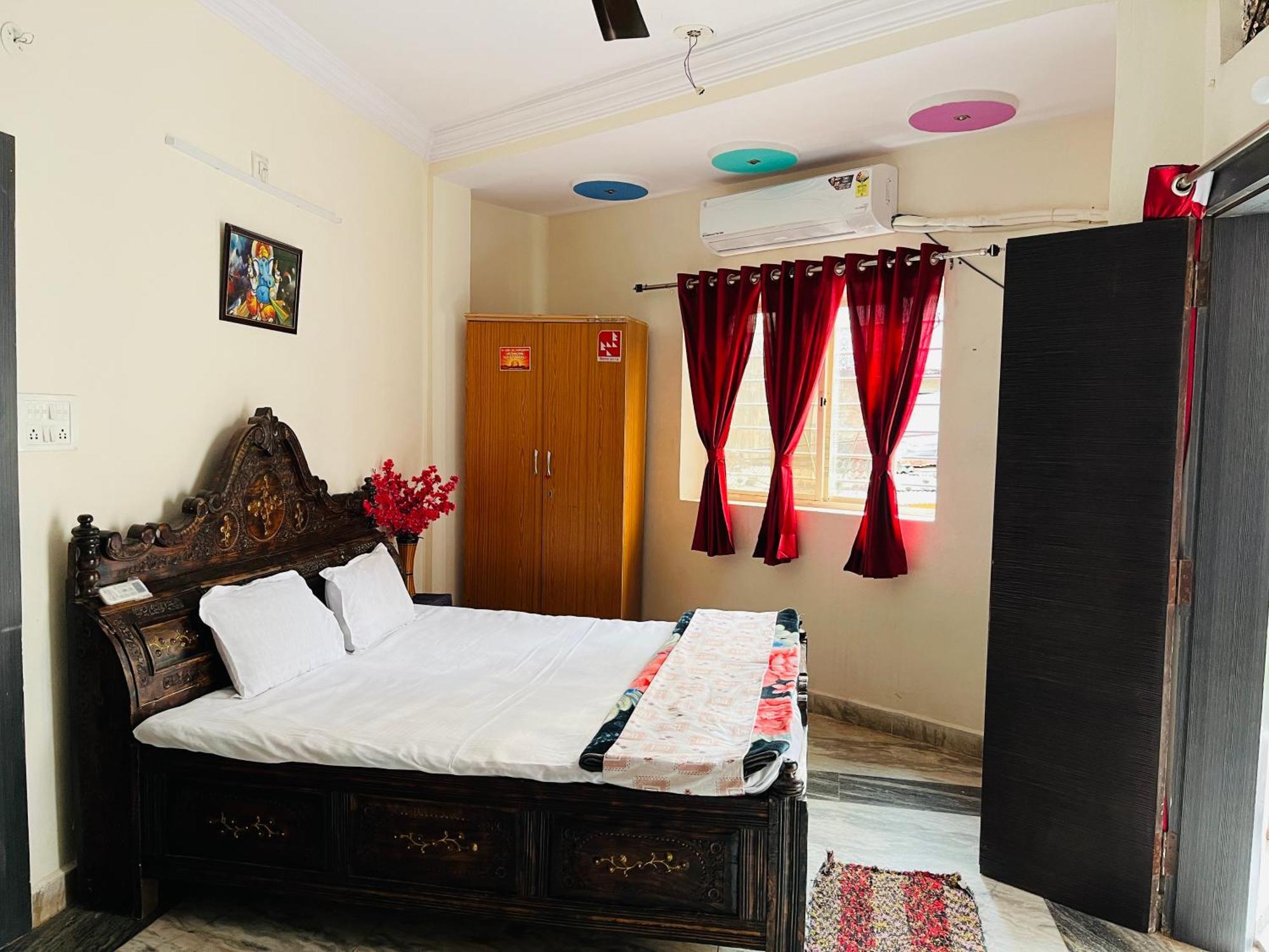 Tiwari G Home Stay Ujjain Exterior photo